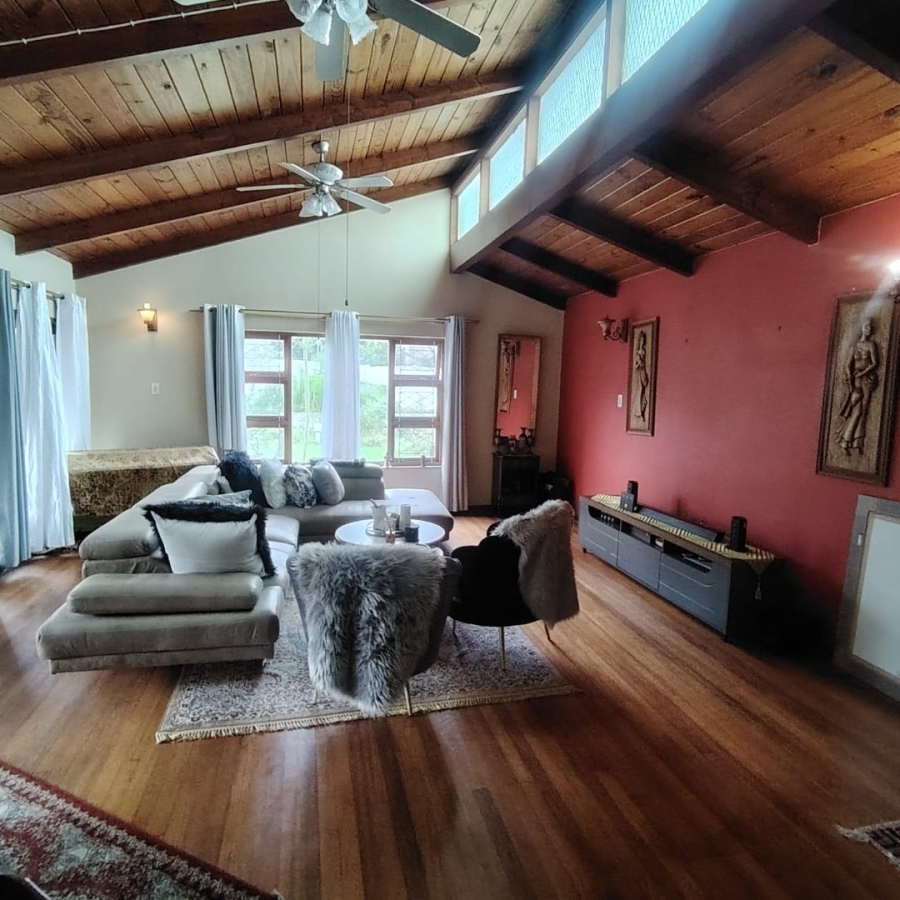 4 Bedroom Property for Sale in Berea Eastern Cape